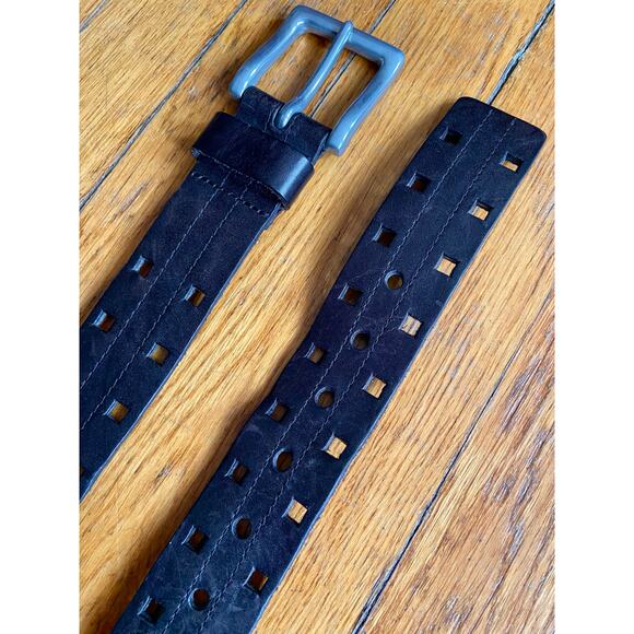 LEVI'S Black Leather Laser-Cut Belt Womens sz S - Picture 5 of 11